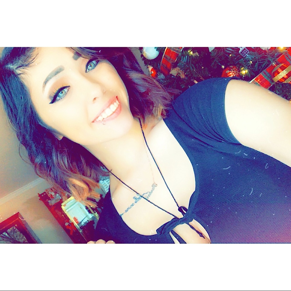 Meee, My name’s Brooke 🥰.